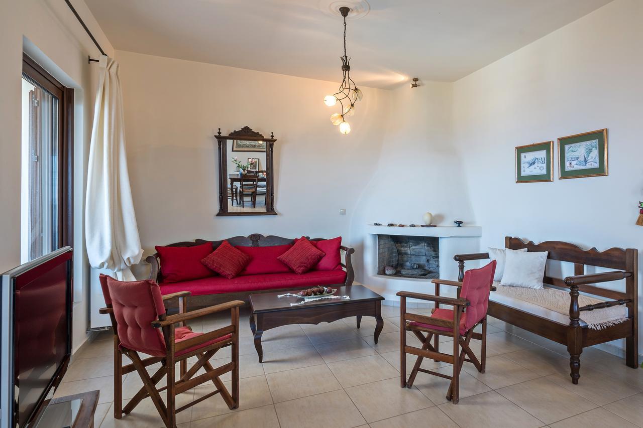 Sea Views At Villa Anemomylos With Heated Pool, Ping Pong And Tennis Agia Pelagia Eksteriør billede